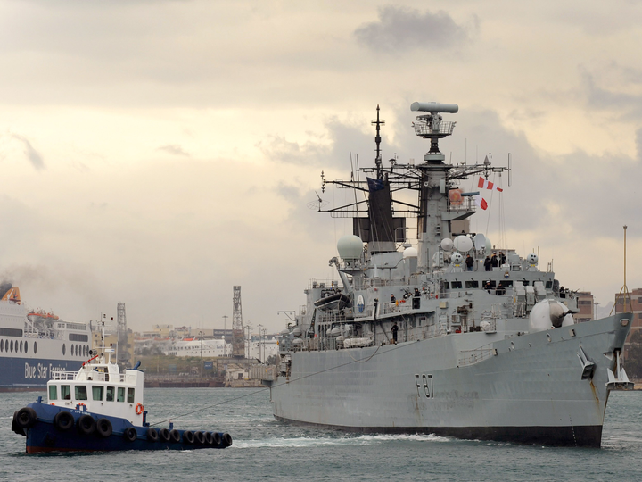 HMS Chatham (F87) Photo Print - Leaving Piraeus 2010 - Royal Navy Type 22 Frigate Posters, Prints, & Visual Artwork Hampshire Prints 6 x 4 No Frame No