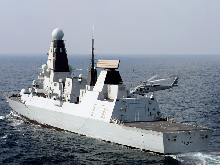 HMS Daring (D32) Photo Print - With Seahawk Helicopter 2012 - Royal Navy Type 45 Destroyer Posters, Prints, & Visual Artwork Hampshire Prints 6 x 4 No Frame No