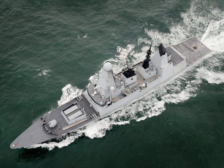 HMS Daring (D32) Royal Navy Type 45 Destroyer From Above 2014 Photo Print Wall Art Decor Posters, Prints, & Visual Artwork Hampshire Prints 6 x 4 No Frame No