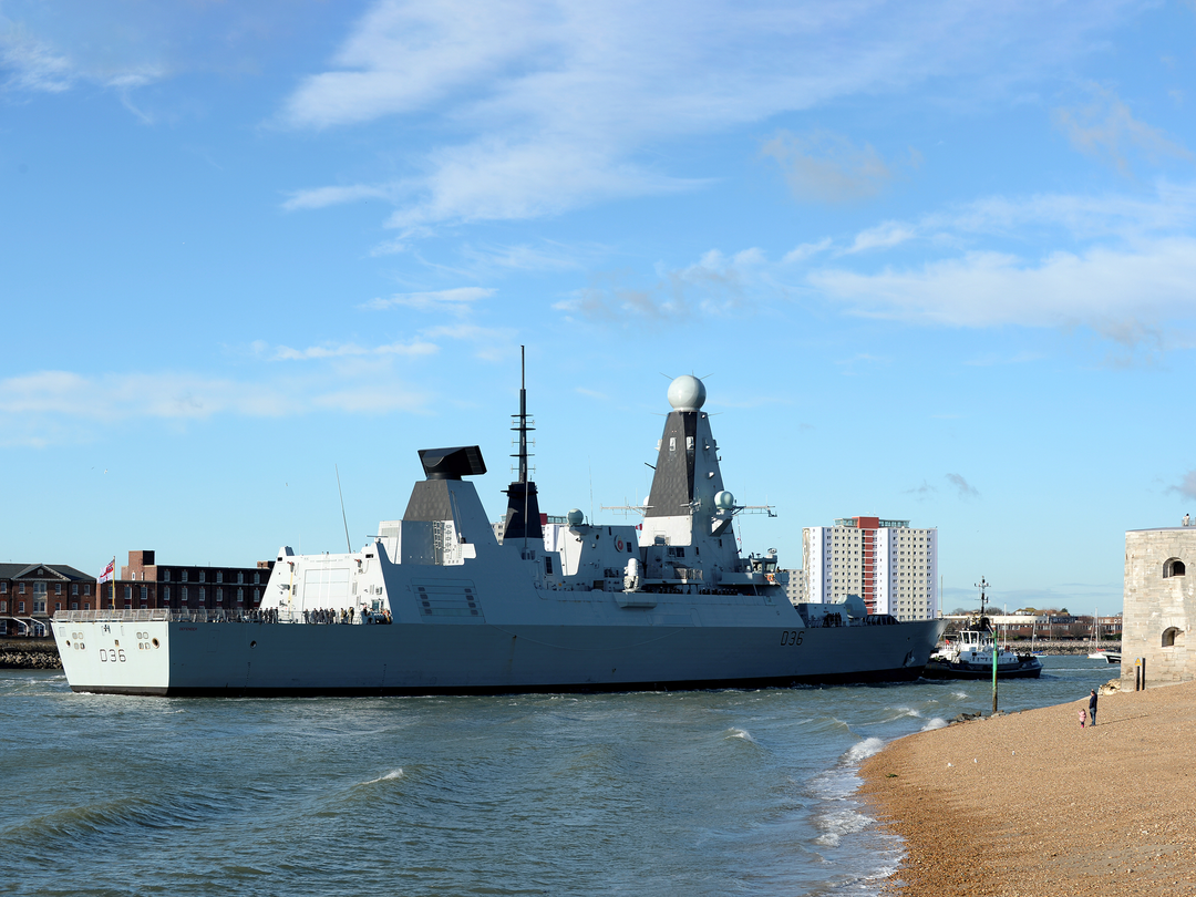 HMS Defender (D36) Photo Print - Portsmouth Return 2014 - Royal Navy Type 45 Destroyer Posters, Prints, & Visual Artwork Hampshire Prints 6 x 4 No Frame No