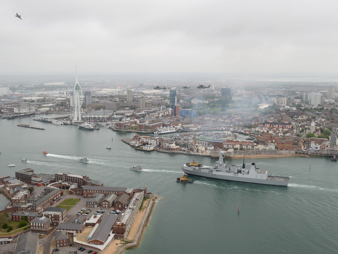 HMS Diamond (D34) Photo Print - Entering Portsmouth 2012 - Royal Navy Type 45 Destroyer Posters, Prints, & Visual Artwork Hampshire Prints 6 x 4 No Frame No