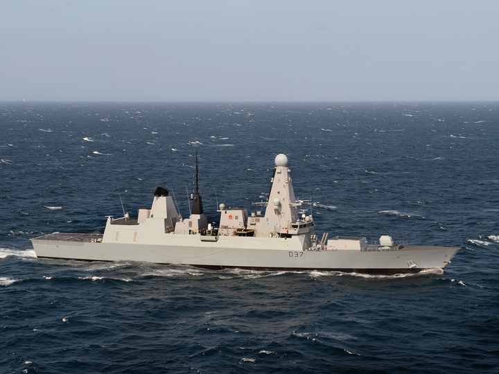 HMS Duncan (D37) Photo Print - At Sea 2015 - Royal Navy Type 45 Destroyer Posters, Prints, & Visual Artwork Hampshire Prints 6 x 4 No Frame No