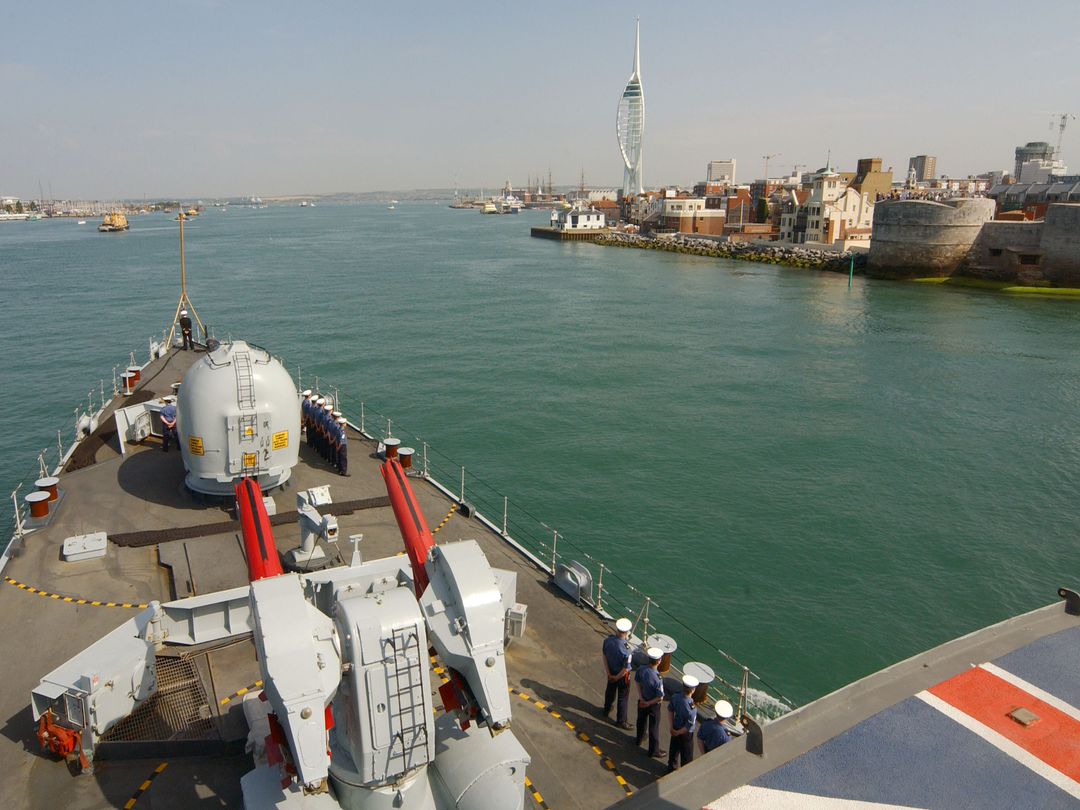 HMS Liverpool (D92) Photo Print - Portsmouth Return 2006 - Royal Navy Type 42 Destroyer Posters, Prints, & Visual Artwork Hampshire Prints 6 x 4 No Frame No