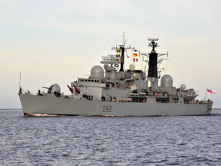 HMS Liverpool (D92) Photo Print - Entering Liverpool 2011 - Royal Navy Type 42 Destroyer Posters, Prints, & Visual Artwork Hampshire Prints 6 x 4 No Frame No
