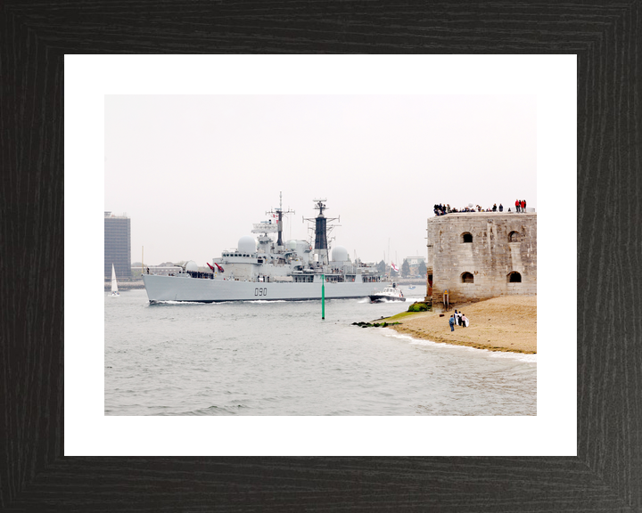 HMS Southampton D90 Type 42 Destroyer December 2007