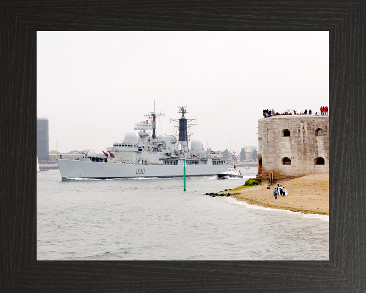 HMS Southampton D90 Type 42 Destroyer December 2007