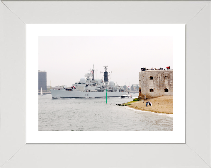 HMS Southampton D90 Type 42 Destroyer December 2007