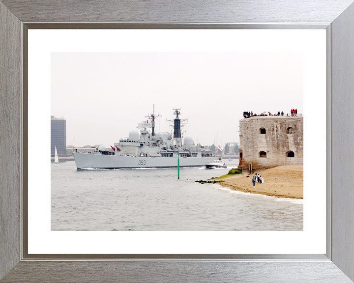 HMS Southampton D90 Type 42 Destroyer December 2007