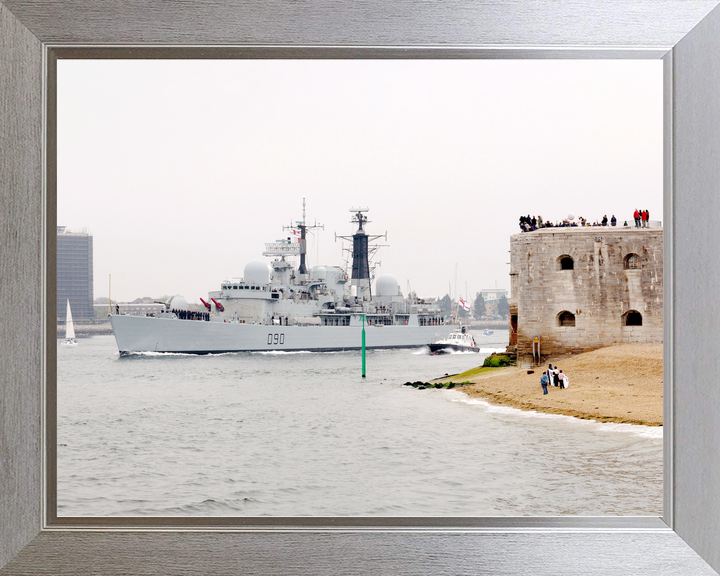 HMS Southampton D90 Type 42 Destroyer December 2007