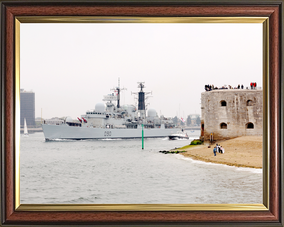 HMS Southampton D90 Type 42 Destroyer December 2007