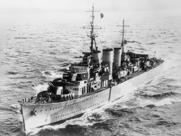 HMS Welshman Abdiel Class Minelayer December 1942 At Sea Photo Print - Posters, Prints, & Visual Artwork - by Hampshire Prints (image 1 of 9)