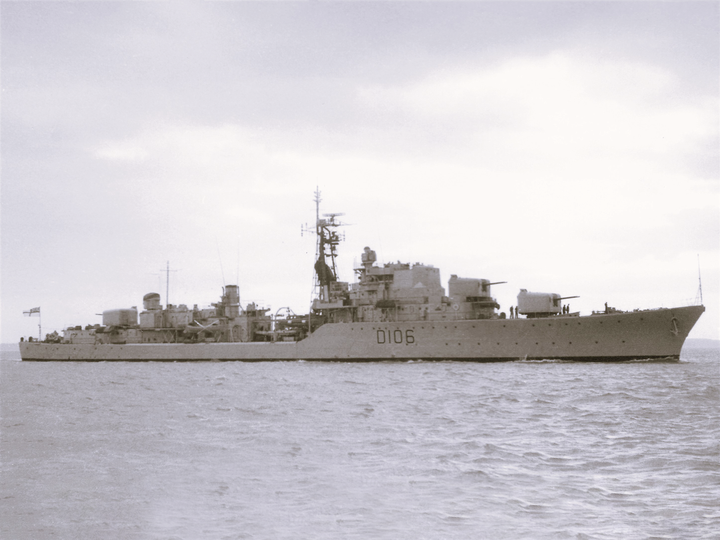 HMS Decoy (D106) Photo Print - At Sea 1962 - Royal Navy Daring Class Destroyer Posters, Prints, & Visual Artwork Hampshire Prints 6 x 4 No Frame No