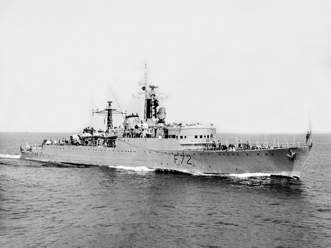 HMS Wizard F72 Type 15 Frigate 1963 Photo Print - Posters, Prints, & Visual Artwork - by Hampshire Prints (image 1 of 9)