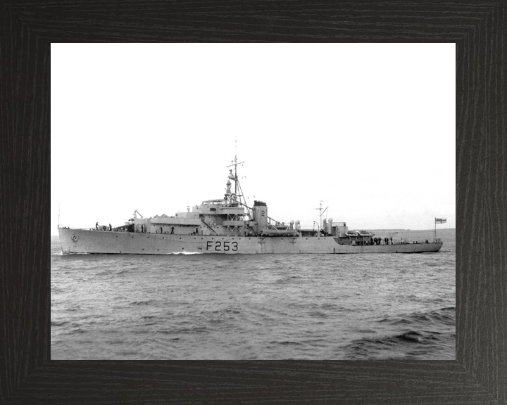 HMS Helmsdale (F253) Royal Navy River Class Frigate Port Side View Photo Print Wall Art Decor - Posters, Prints, & Visual Artwork - by Hampshire Prints (image 3 of 9)