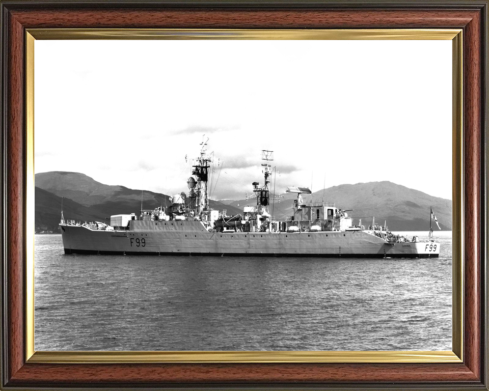 HMS Lincoln F99 Salisbury Class Frigate 1960 Photo Print - Posters, Prints, & Visual Artwork - by Hampshire Prints (image 9 of 9)