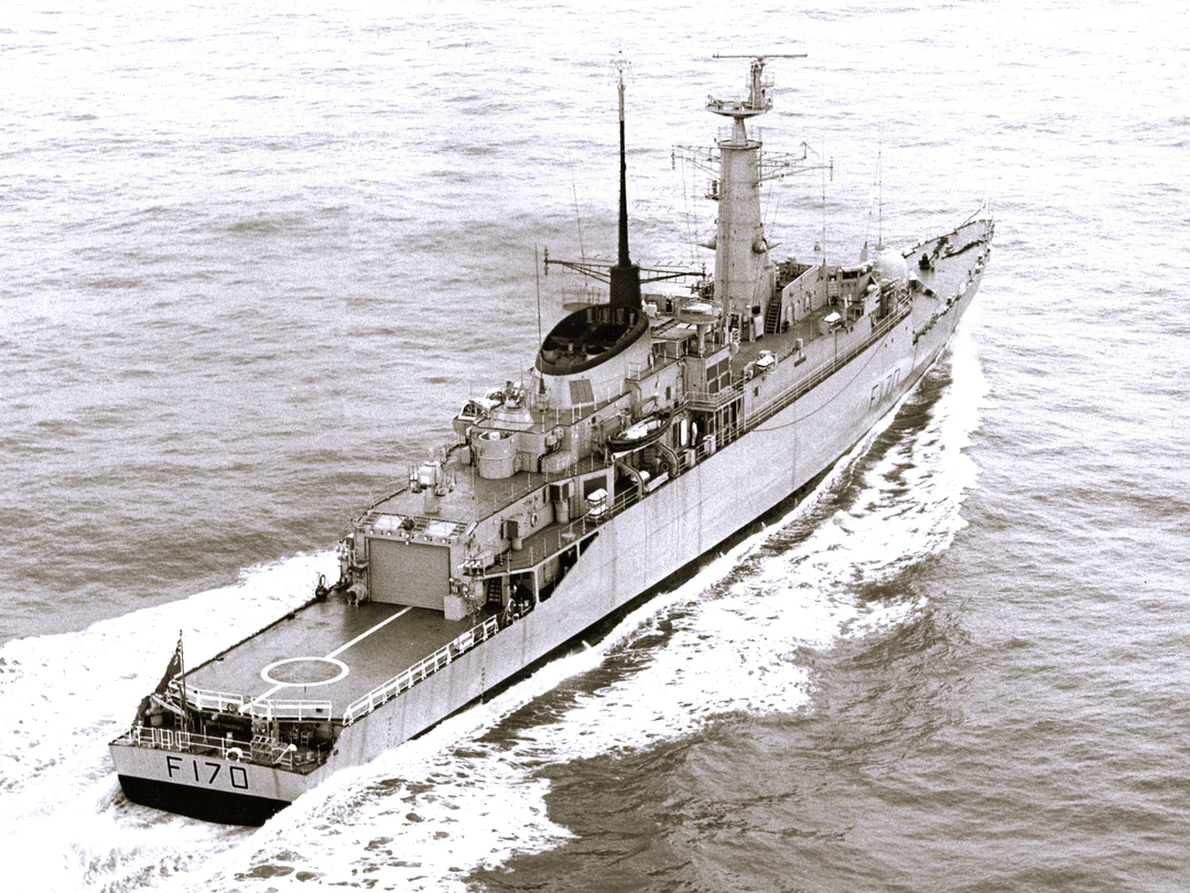 HMS Antelope (F170) Photo Print - At Sea 1975 - Royal Navy Type 21 Frigate Posters, Prints, & Visual Artwork Hampshire Prints 6 x 4 No Frame No