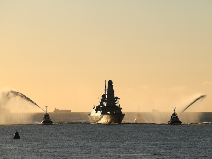 HMS Dauntless (D33) Photo Print - With Tugs 2025 - Royal Navy Type 45 Destroyer Posters, Prints, & Visual Artwork Hampshire Prints 6 x 4 No Frame No