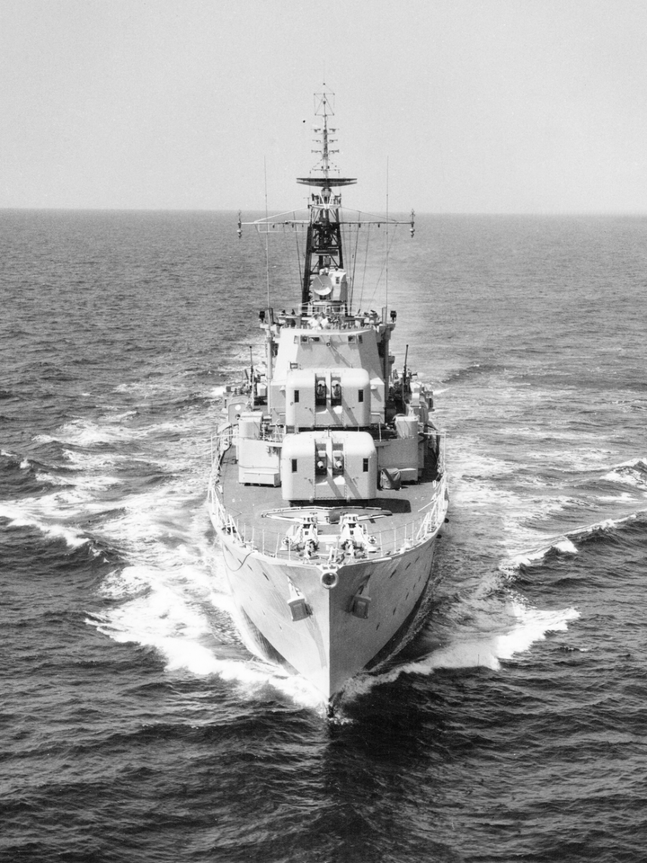 HMS Diamond (D35) Royal Navy Daring Class Destroyer At Sea 1961 Photo Print Wall Art Decor Posters, Prints, & Visual Artwork Hampshire Prints 6 x 4 No Frame No