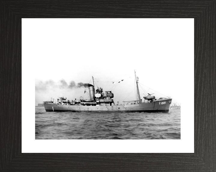 HMS Portsdown T221 Hills Class Trawler January 1942 Photo Print - Posters, Prints, & Visual Artwork - by Hampshire Prints (image 2 of 9)