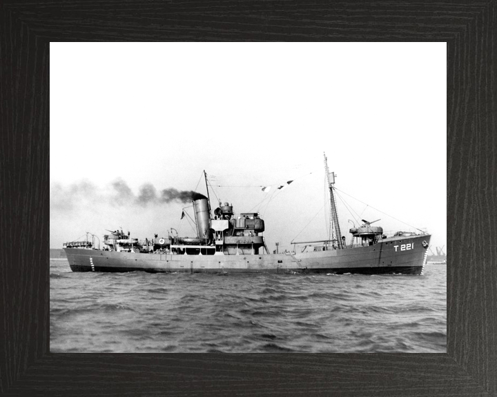 HMS Portsdown T221 Hills Class Trawler January 1942 Photo Print - Posters, Prints, & Visual Artwork - by Hampshire Prints (image 3 of 9)