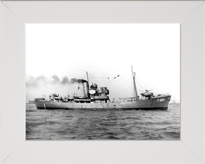 HMS Portsdown T221 Hills Class Trawler January 1942 Photo Print - Posters, Prints, & Visual Artwork - by Hampshire Prints (image 5 of 9)