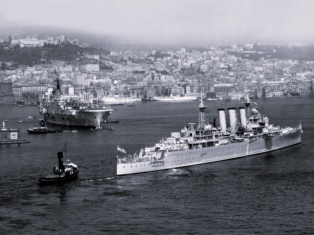 HMS Cumberland (57) Royal Navy County Class Cruiser Warship Naples 1955 Photo Print Wall Art Decor Posters, Prints, & Visual Artwork Hampshire Prints 6 x 4 No Frame No