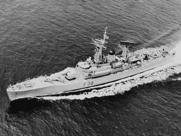 HMS Arethusa (F38) Royal Navy Leander Class Frigate High Port Side View Photo Print Wall Art Decor Posters, Prints, & Visual Artwork Hampshire Prints 6 x 4 No Frame No