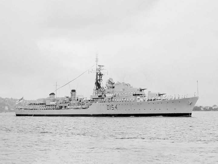 HMS Duchess (D154) Royal Navy Daring Class Destroyer Paying Off Photo Print Wall Art Decor Posters, Prints, & Visual Artwork Hampshire Prints 6 x 4 No Frame No