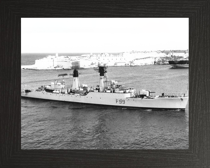 HMS Lincoln F99 Salisbury Class Frigate Valletta Malta Photo Print - Posters, Prints, & Visual Artwork - by Hampshire Prints (image 3 of 9)