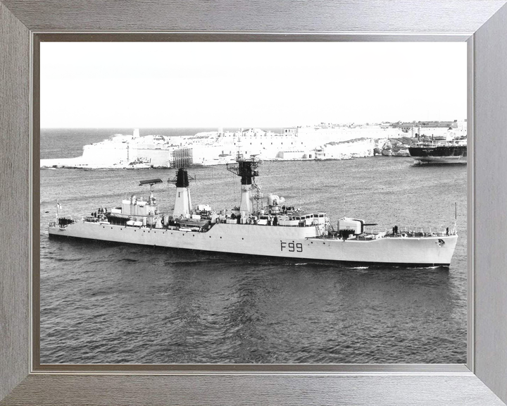 HMS Lincoln F99 Salisbury Class Frigate Valletta Malta Photo Print - Posters, Prints, & Visual Artwork - by Hampshire Prints (image 7 of 9)