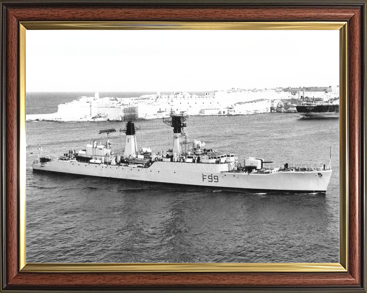 HMS Lincoln F99 Salisbury Class Frigate Valletta Malta Photo Print - Posters, Prints, & Visual Artwork - by Hampshire Prints (image 9 of 9)