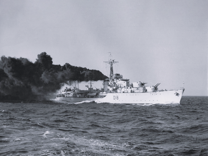 HMS St. Kitts (D18) Photo Print - At Sea 1951 - Royal Navy Battle Class Destroyer Posters, Prints, & Visual Artwork Hampshire Prints 6 x 4 No Frame No