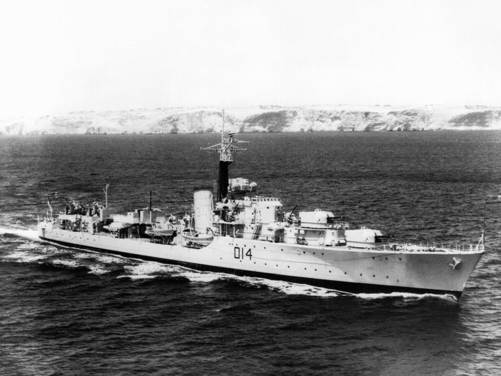 HMS Armada (D14) Photo Print - At Sea - Royal Navy Battle Class Destroyer Posters, Prints, & Visual Artwork Hampshire Prints 6 x 4 No Frame No