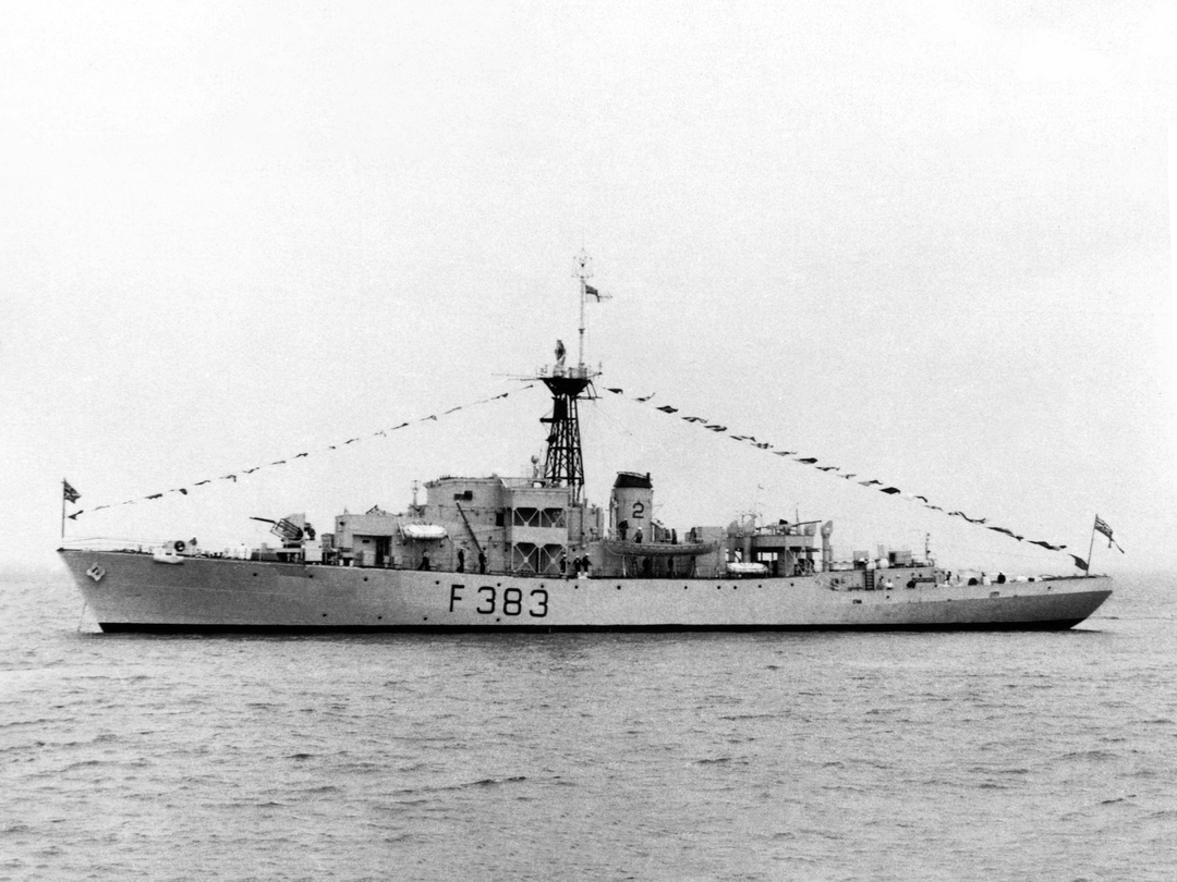 HMS Flint Castle (F383) Photo Print - At Anchor 1954 - Royal Navy Castle Class Corvette Posters, Prints, & Visual Artwork Hampshire Prints 6 x 4 No Frame No