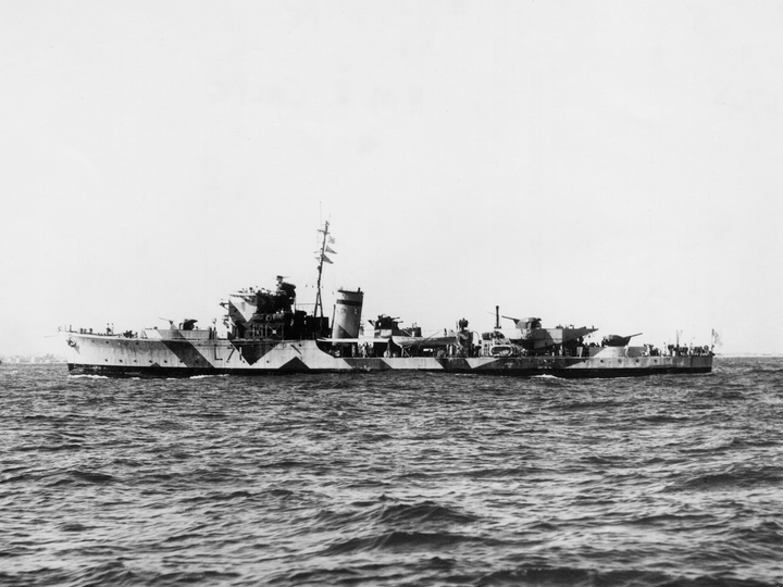 HMS Calpe (L71) Photo Print - At Sea 1942 - Royal Navy Hunt Class Destroyer Posters, Prints, & Visual Artwork Hampshire Prints 6 x 4 No Frame No