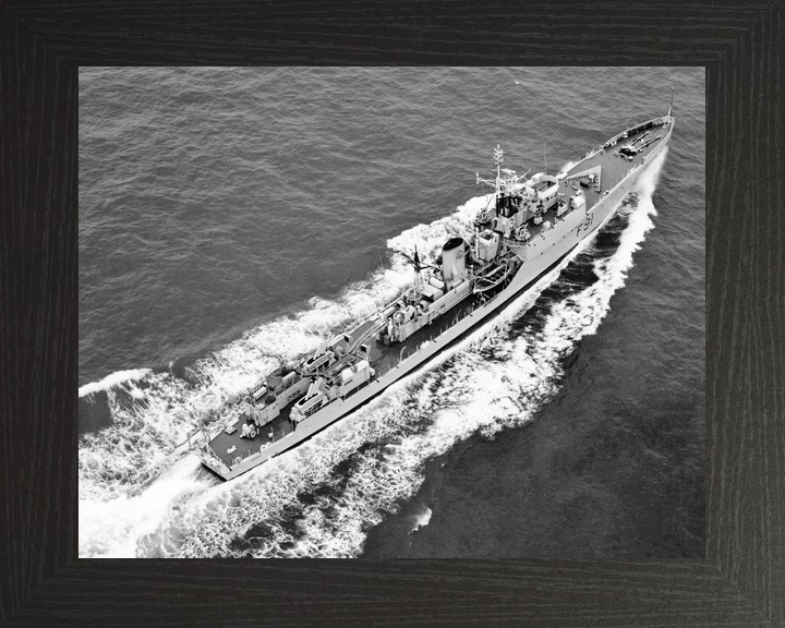 HMS Murray F91 Blackwood Class Frigate From Above Photo Print - Posters, Prints, & Visual Artwork - by Hampshire Prints (image 3 of 9)