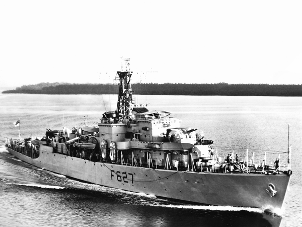 HMS Mounts Bay F627 Bay Class Frigate