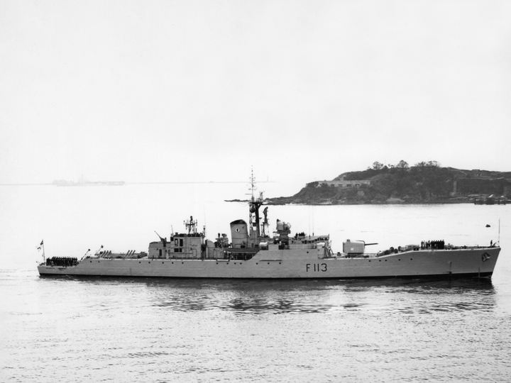 HMS Falmouth (F113) Photo Print - Entering Harbour 1962 - Royal Navy Rothesay Class Frigate Posters, Prints, & Visual Artwork Hampshire Prints 6 x 4 No Frame No