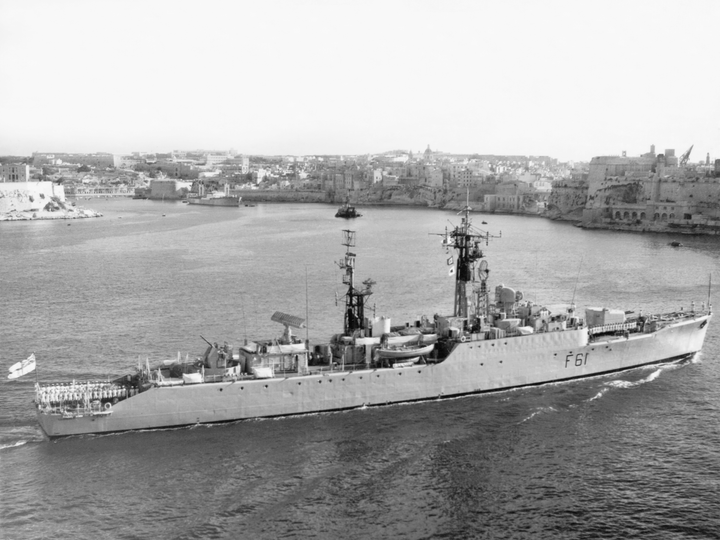HMS Llandaff (F61) - Valletta 1961 - Royal Navy Salisbury Class Frigate Photo Print Wall Art Naval Decor UK Posters, Prints, & Visual Artwork Hampshire Prints 6 x 4 No Frame No