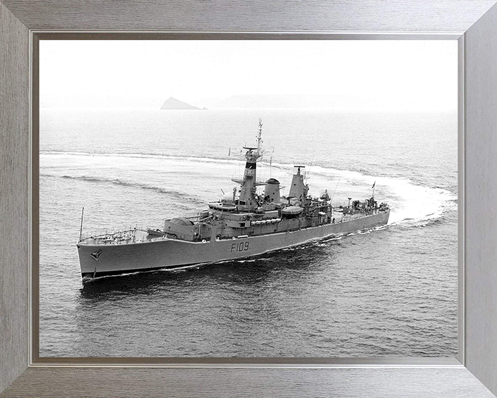 HMS Leander (F109) Photo Print - At Sea - Royal Navy Leander Class Frigate