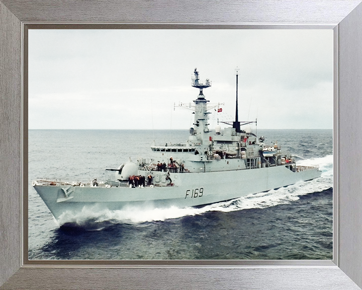 HMS Amazon (F169) Royal Navy Type 21 Frigate Underway Photo Print Wall Art Decor Posters, Prints, & Visual Artwork Hampshire Prints 10 x 8 Silver Frame No