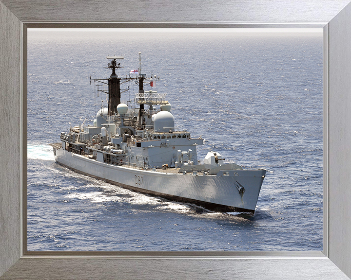 HMS Edinburgh (D97) Royal Navy Type 42 Destroyer High Starboard Bow View Photo Print Wall Art Decor Posters, Prints, & Visual Artwork Hampshire Prints 10 x 8 Silver Frame No