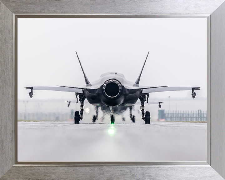 RAF F-35B Lightning Takeoff Rear View Royal Air Force Aircraft Photo Print Wall Art Aviation Decor UK Posters, Prints, & Visual Artwork Hampshire Prints 10 x 8 Silver Frame No