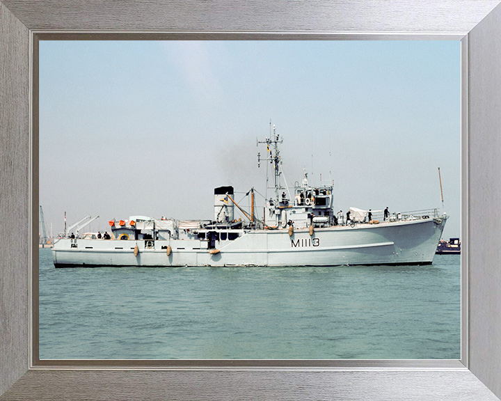 HMS Brereton (M1113) Royal Navy Ton Class Minesweeper Coming Alongside Photo Print Wall Art Decor Posters, Prints, & Visual Artwork Hampshire Prints 10 x 8 Silver Frame No