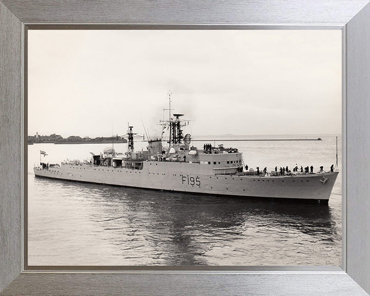 HMS Roebuck F195 (H95) Royal Navy R-class destroyer Photo Print or Framed Print - Hampshire Prints