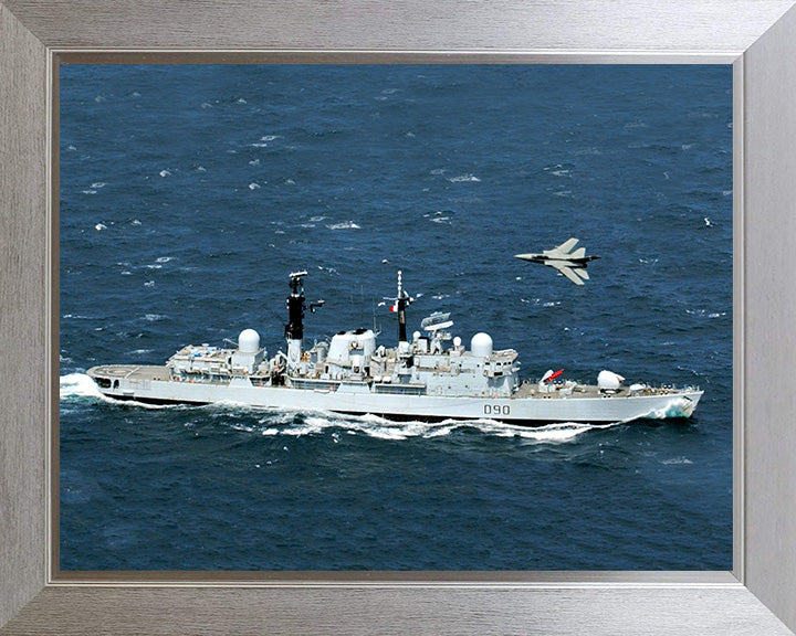 HMS Southampton (D90) Photo Print - Starboard View - Royal Navy Type 42 Destroyer Hampshire Prints 10 x 8 Silver Frame No