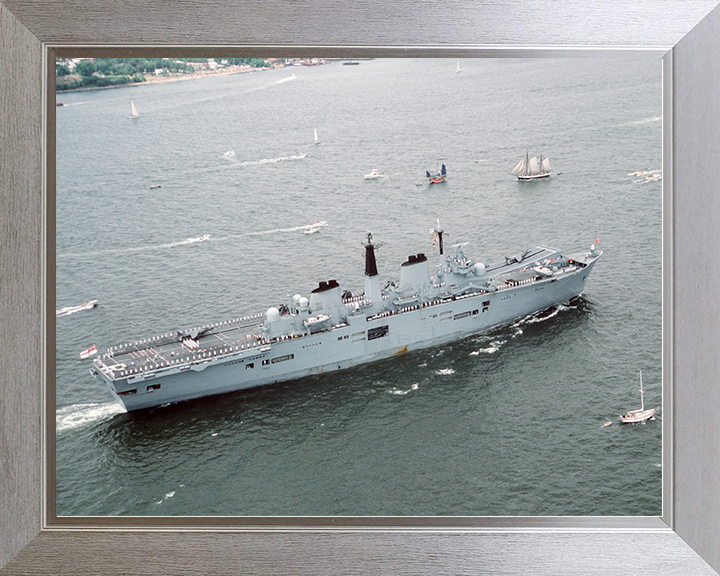 HMS Ark Royal (R07) Royal Navy Invincible Class Aircraft Carrier New York Harbor Photo Print Wall Art Decor Posters, Prints, & Visual Artwork Hampshire Prints 10 x 8 Silver Frame No