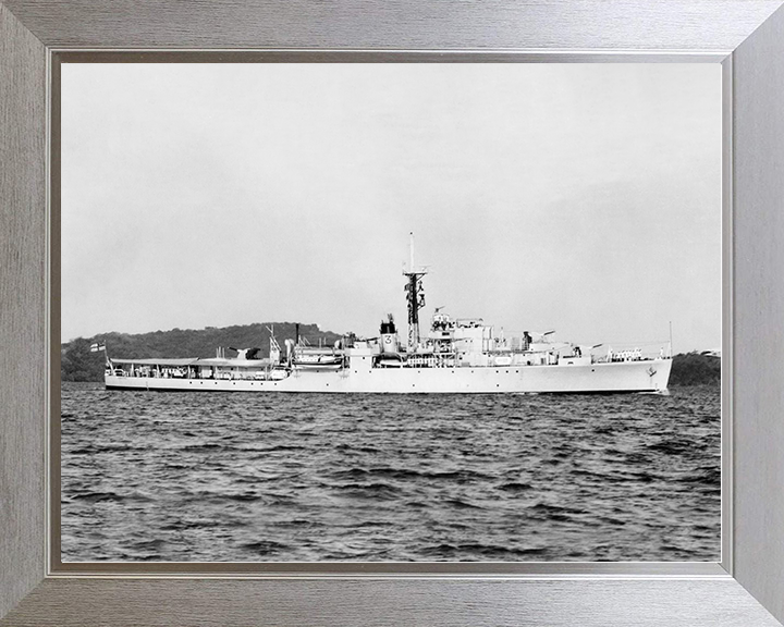 HMS Crane (U23) Royal Navy Black Swan Class Sloop Starboard Beam View Photo Print Wall Art Decor Posters, Prints, & Visual Artwork Hampshire Prints 10 x 8 Silver Frame No