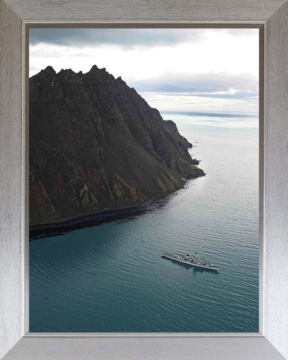 HMS Montrose (F236) Photo Print - South Georgia 2007 - Royal Navy Type 23 Frigate Hampshire Prints 10 x 8 Silver Frame No