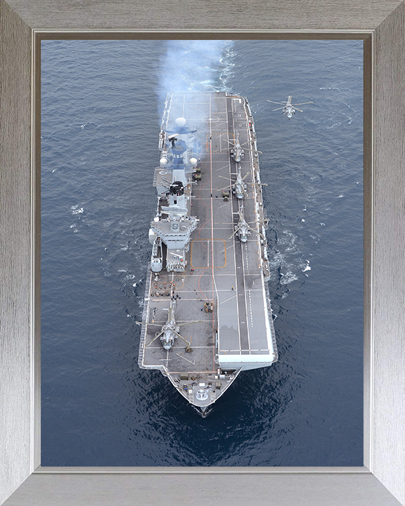 HMS Illustrious R06 | Photo Print | Framed Print | Invincible Class | Aircraft Carrier | Royal Navy Hampshire Prints